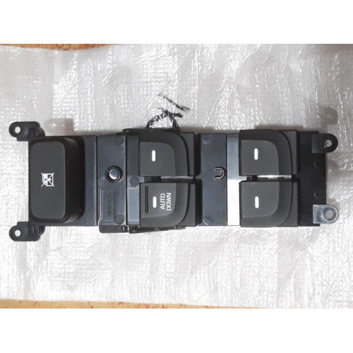 CAM AÇMA KUMANDA DÜĞMESİ 5 TUŞLU SOL ÖN AŞAĞI OTOMATİK İ10 2015-2020